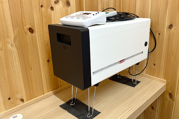 岐阜のメガネ屋にある深視力検査機